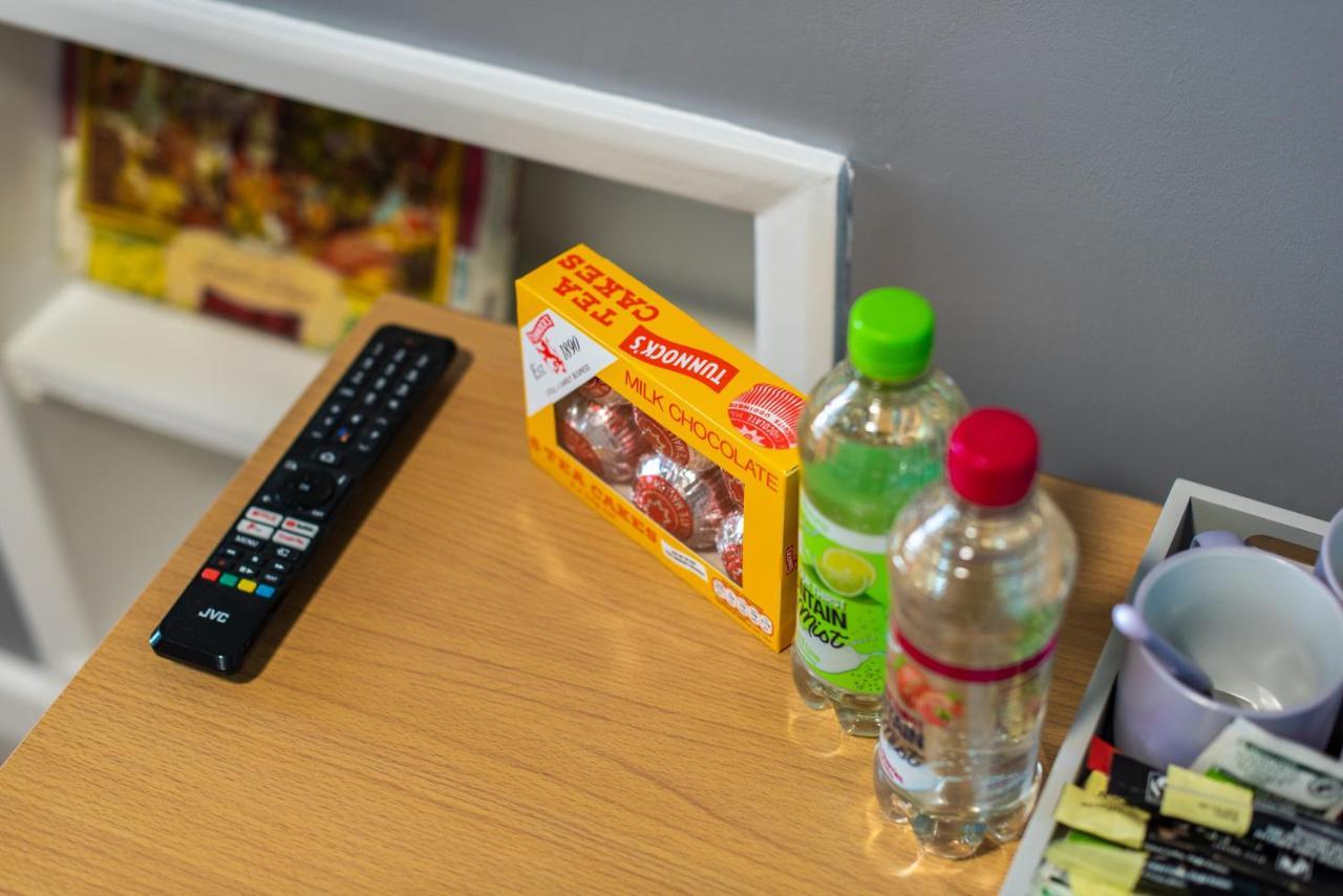 Heart Of Maidstone - Premium Double Rooms With Free Wi-Fi Exterior photo