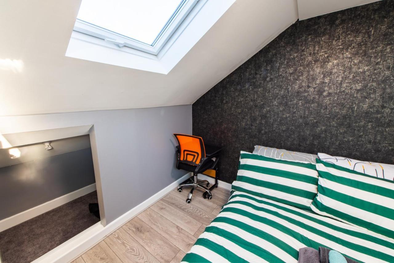 Heart Of Maidstone - Premium Double Rooms With Free Wi-Fi Exterior photo