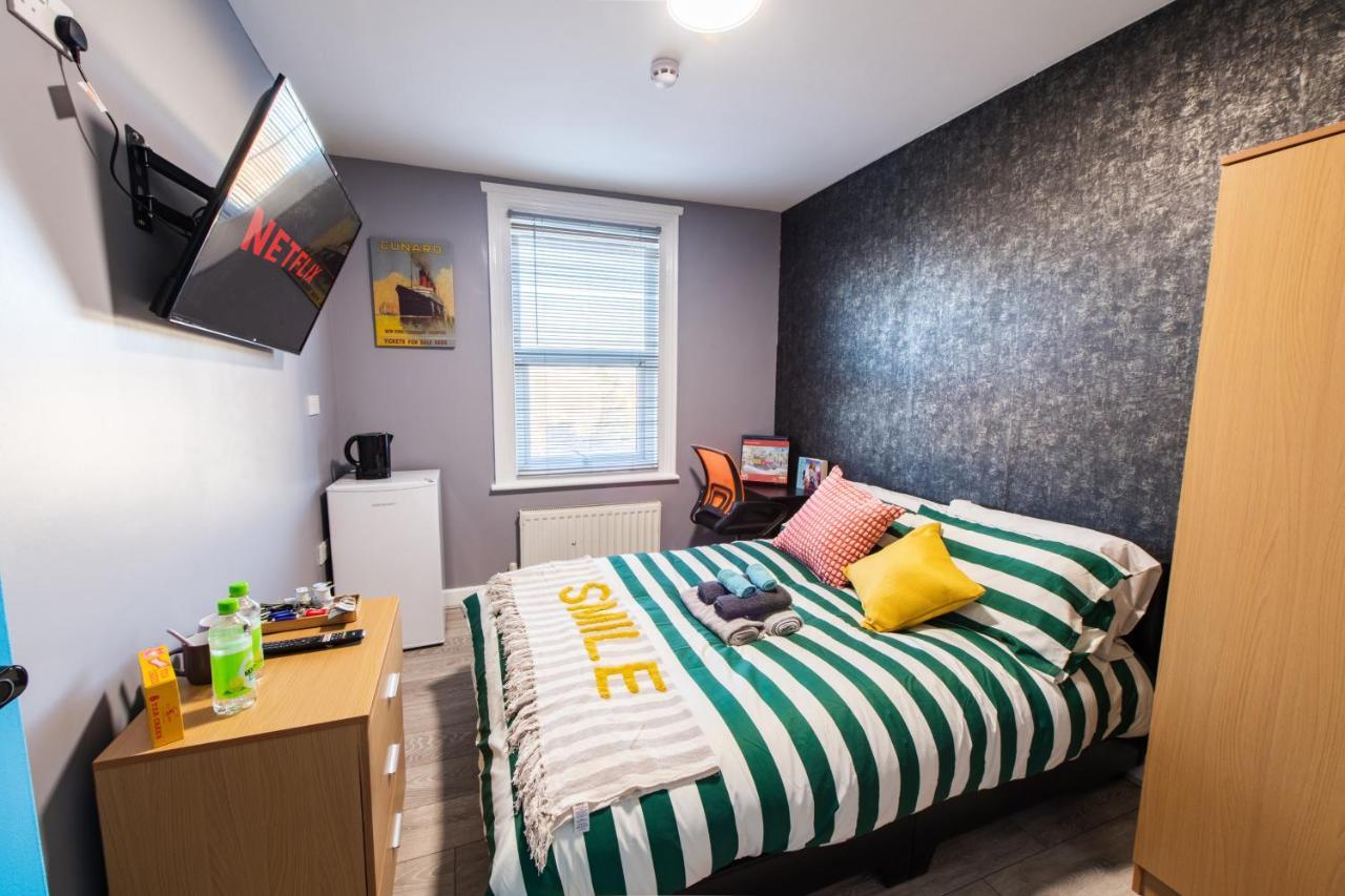 Heart Of Maidstone - Premium Double Rooms With Free Wi-Fi Exterior photo