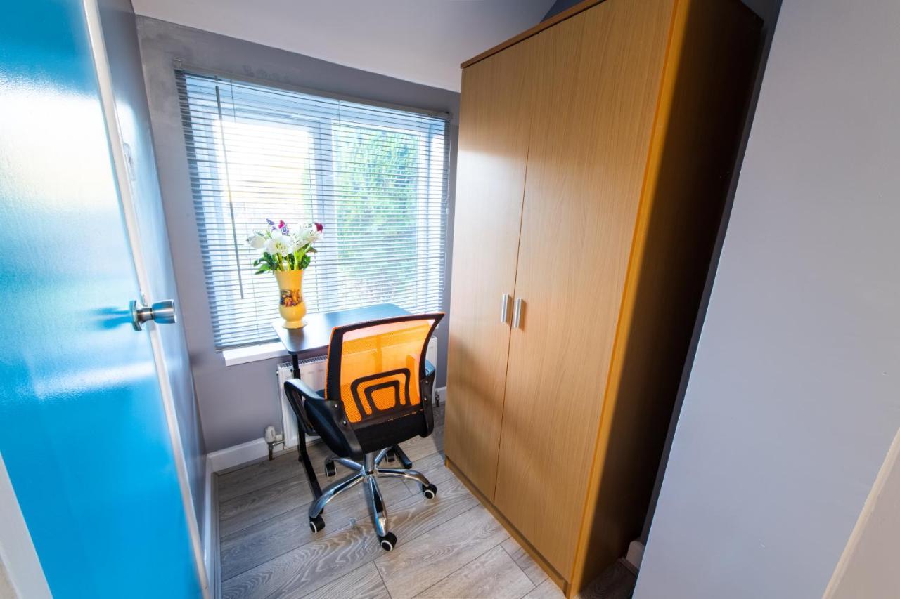 Heart Of Maidstone - Premium Double Rooms With Free Wi-Fi Exterior photo