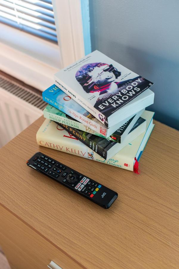 Heart Of Maidstone - Premium Double Rooms With Free Wi-Fi Exterior photo