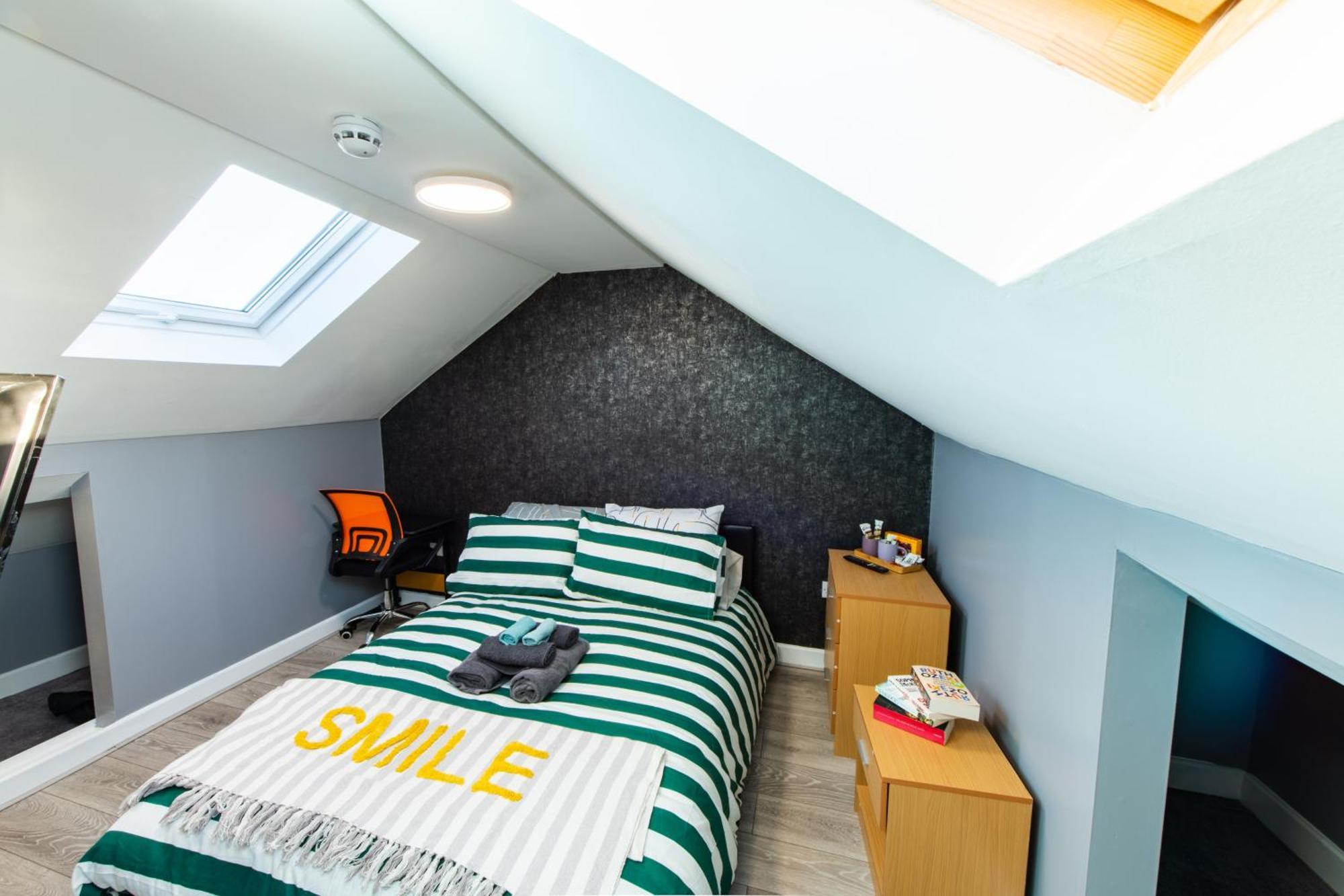 Heart Of Maidstone - Premium Double Rooms With Free Wi-Fi Exterior photo
